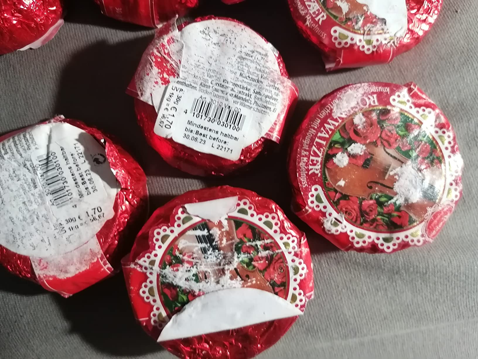 Reber Pasteten Rosenwalzer-Törtchen 48g Nougat Waffel