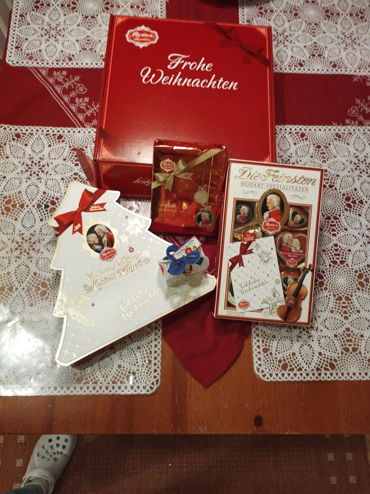 Reber Geschenkbox groß Marzipan Mozart-Mix 32 Stück
