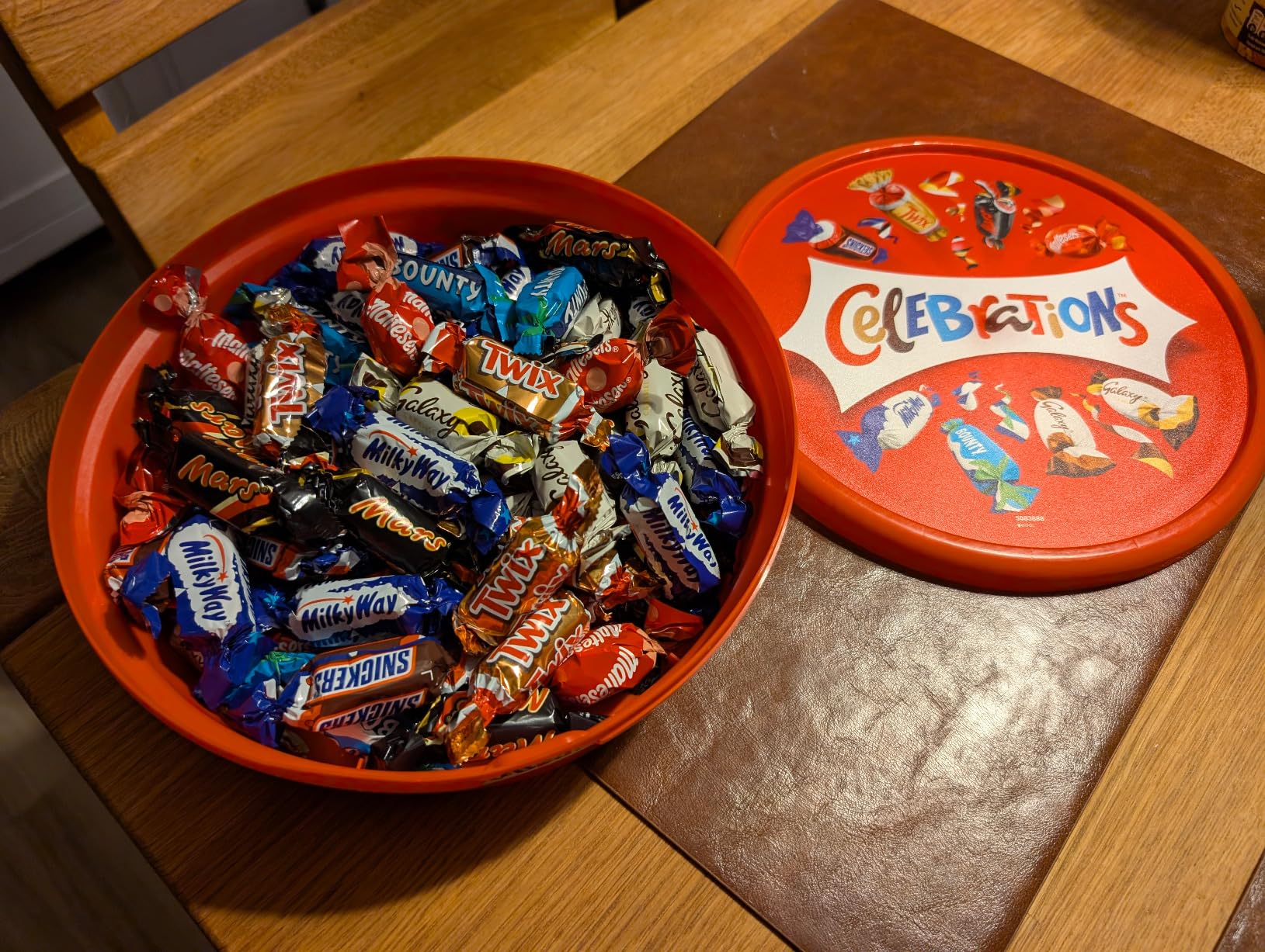 Celebrations Chocolate Bulk Box Schokoriegel 600g Minis Mix