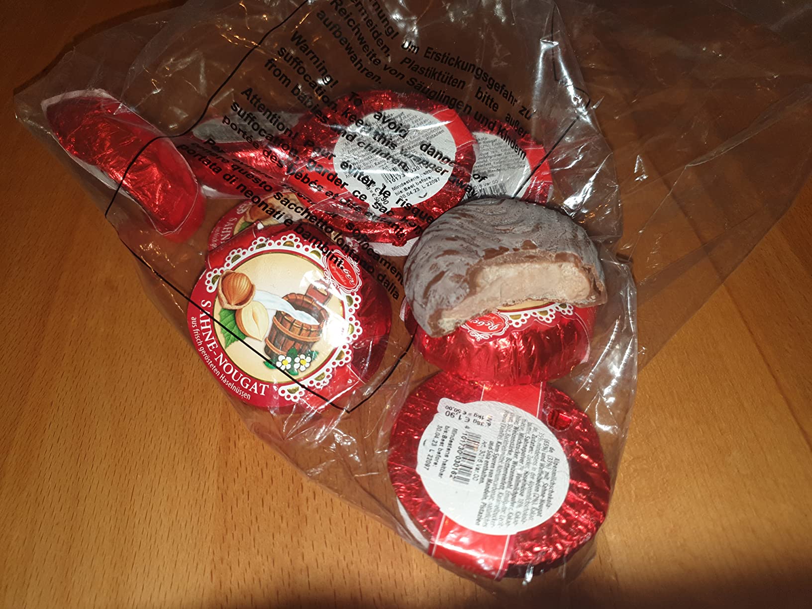 Reber Pasteten Sahne-Nougat Schokolade 342g 9 Stück Alpenmilch