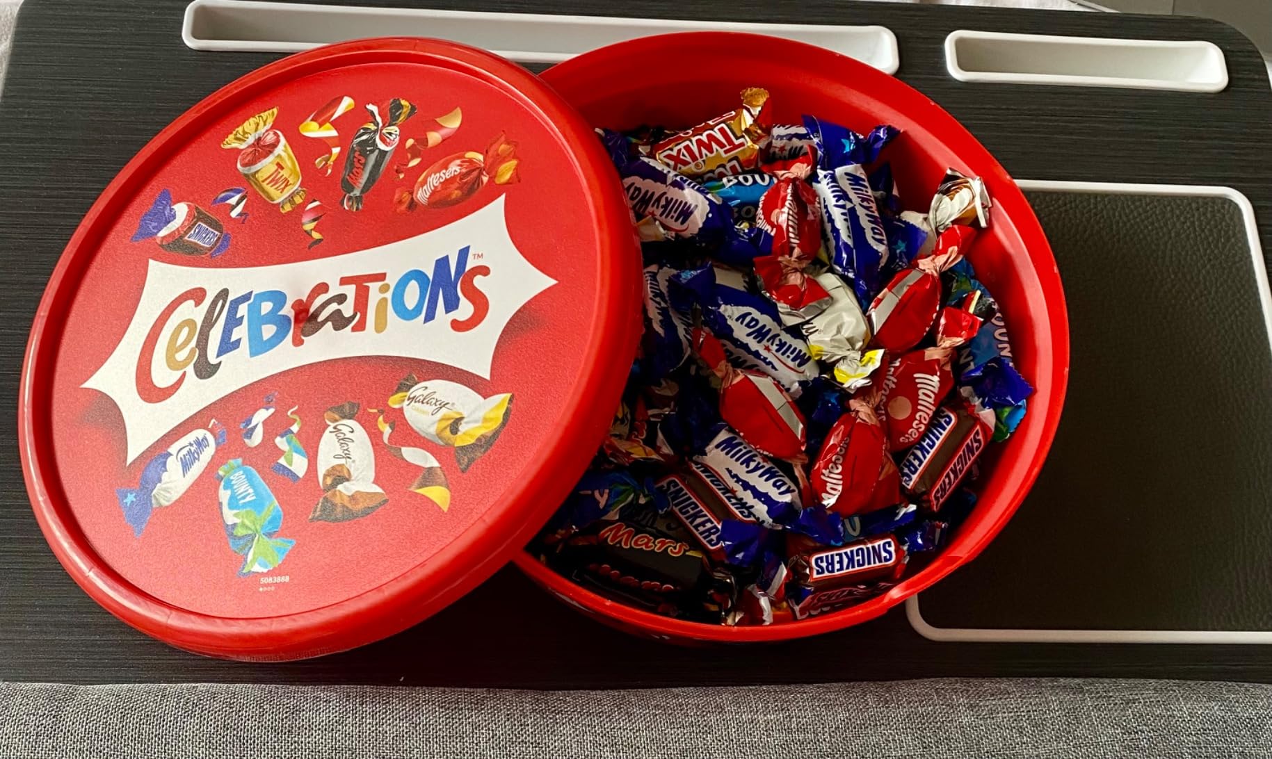Celebrations Chocolate Bulk Box Schokoriegel 600g Minis Mix