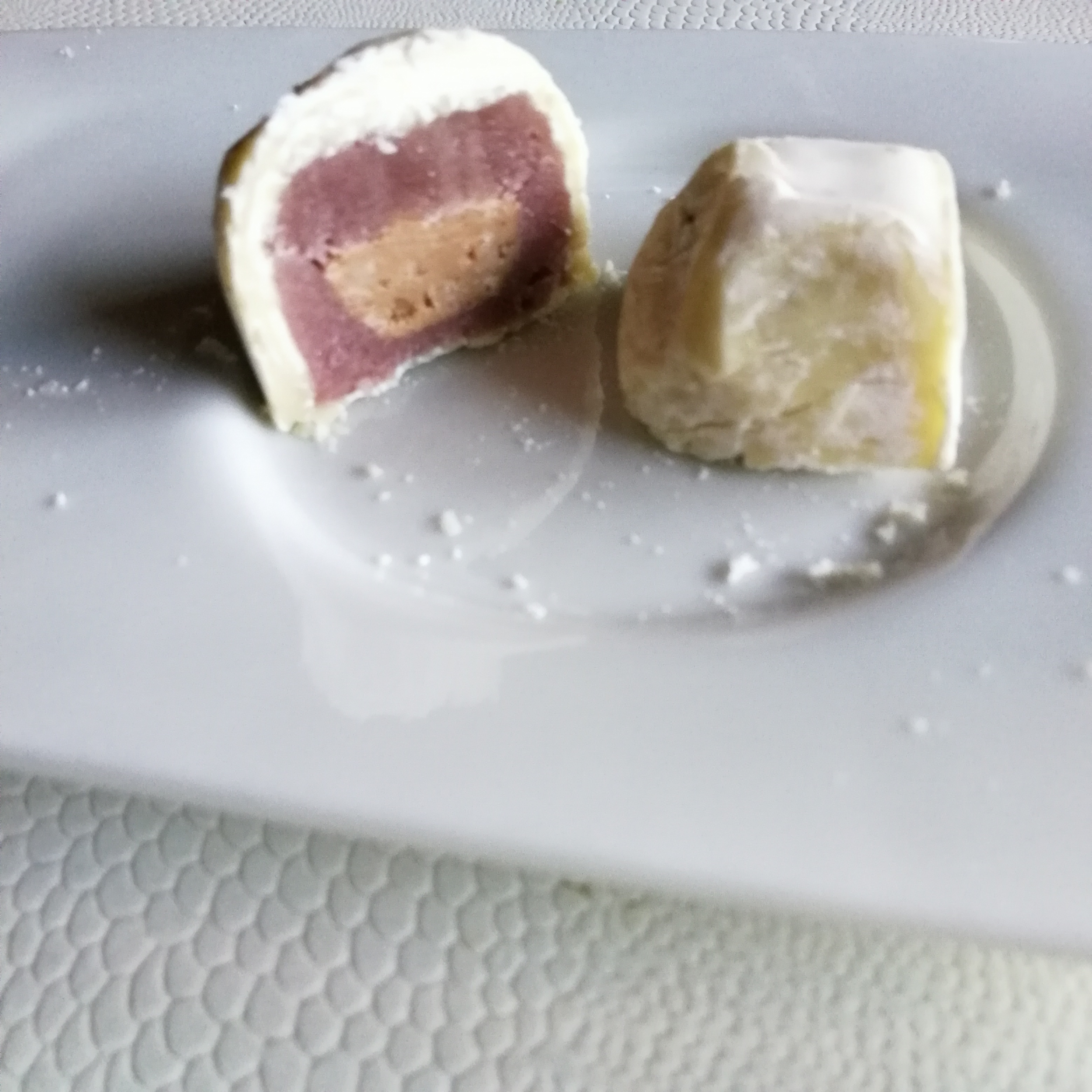 Reber Constanze Mozart-Kugeln Pralinen weiß Himbeer 5er 100 g